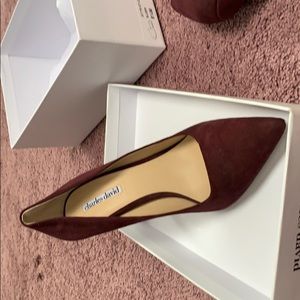 Charles David burgundy suede pumps